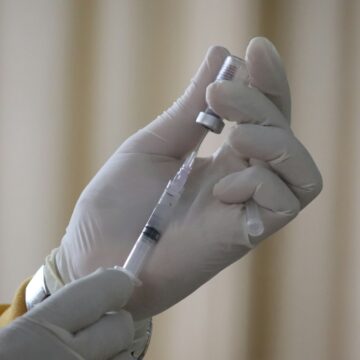 SUS vai oferecer vacina contra Vírus Sincicial Respiratório a partir de novembro