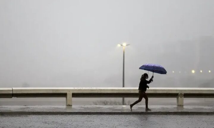 Vai ter chuva? Confira previsão do tempo desta semana para Salvador