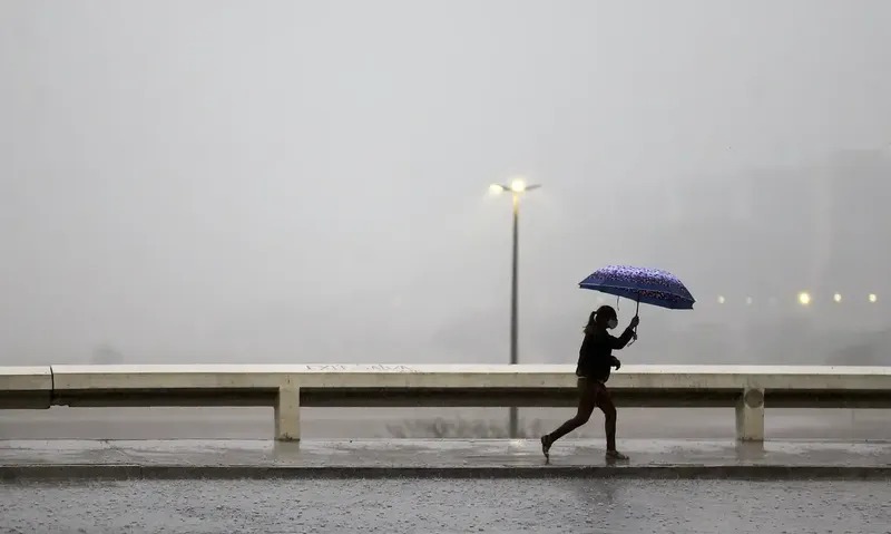 Vai ter chuva? Confira previsão do tempo desta semana para Salvador