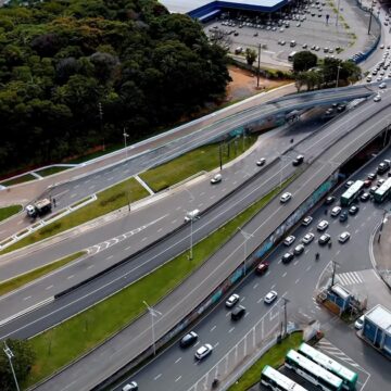 Novo viaduto liga Barros Reis à Bonocô e deve agilizar deslocamento em Salvador
