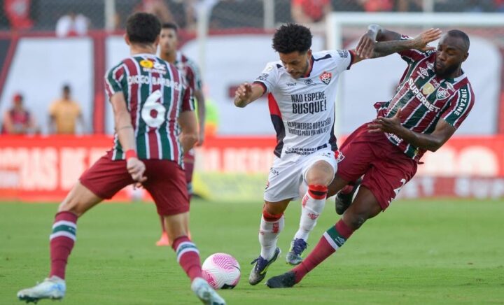 Vitória perde para o Fluminense no Barradão e permanece no Z-4. Veja lances