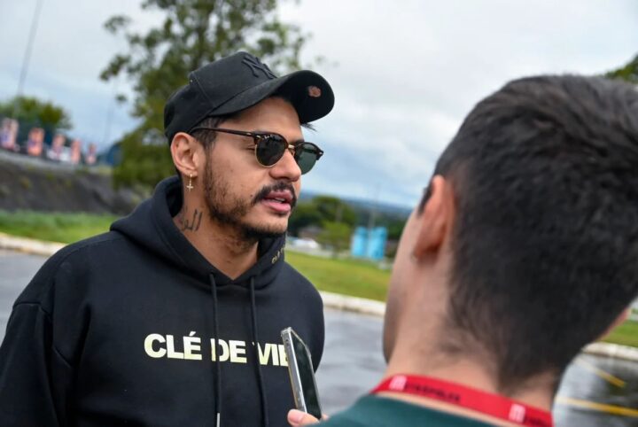 Rapper Hungria é internado com suspeita de intoxicação por metanol