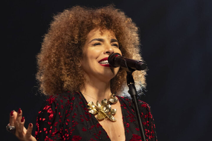 Vanessa da Mata anuncia show na Bahia; ingressos já estão à venda Vanessa da Mata anuncia show na Bahia; ingressos já estão à venda