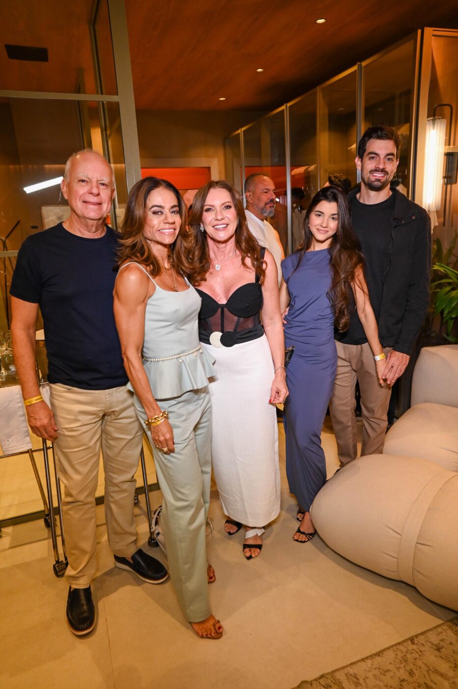 Paulo, Roberta Coelho, Adélia Estevez, Beatriz Breda e Vitor Coelho