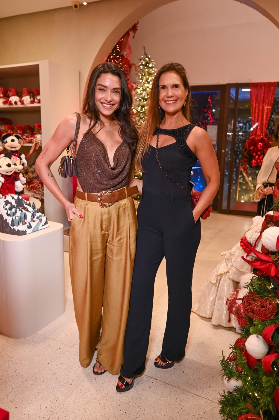 Carol Tavares e Thaíse Lordelo