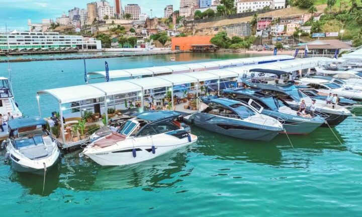 Salvador Boat Show reúne fabricantes de lanchas de luxo com modelos de até R$ 24 milhões Salvador Boat Show reúne fabricantes de lanchas de luxo com modelos de até R$ 24 milhões