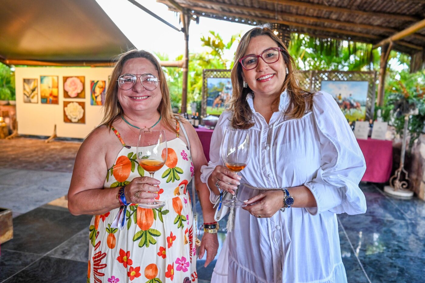 Luciana Carneiro e Thaíse Costa Pinto