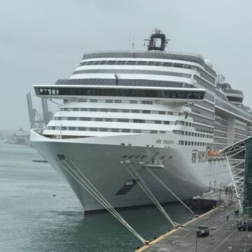 Navio MSC Preziosa atraca em Salvador e marca início da temporada de cruzeiros 2025/2026