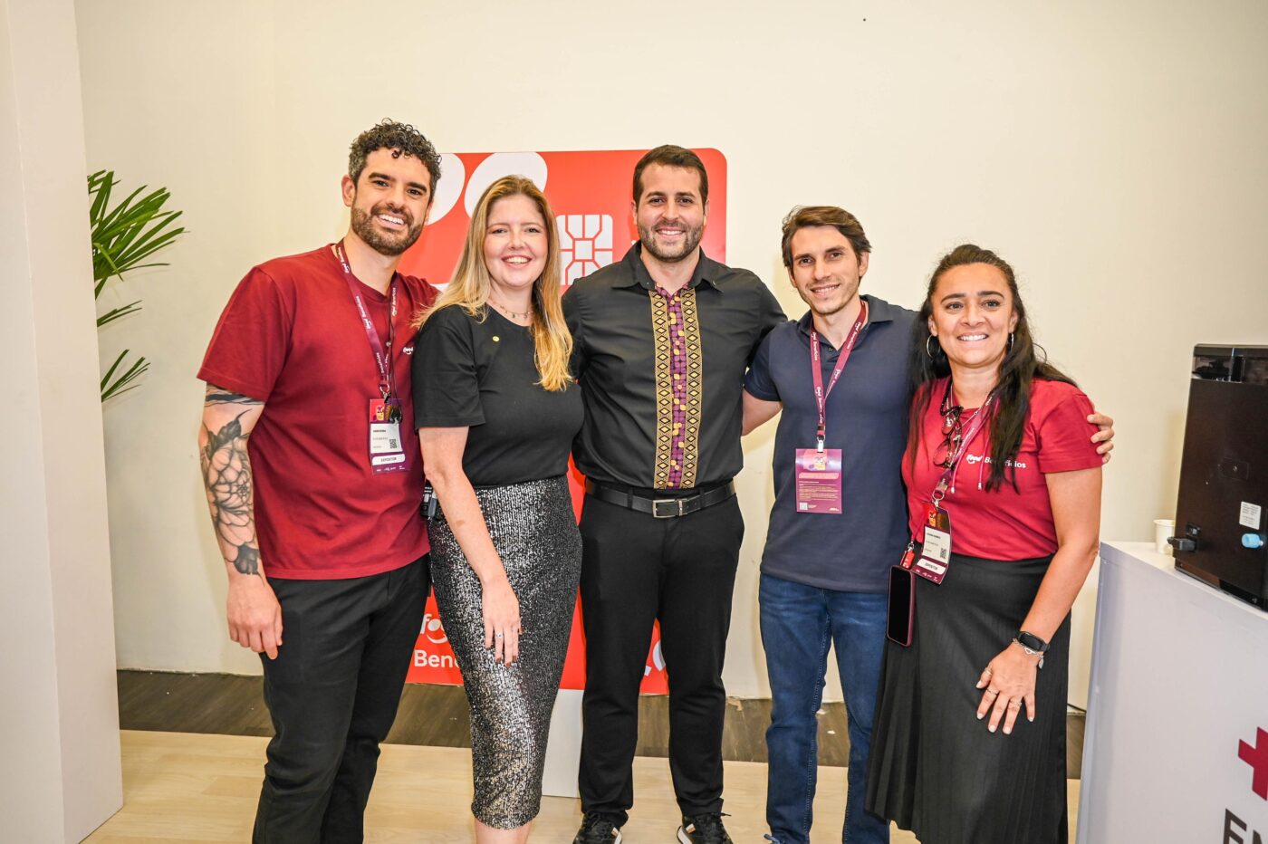 André Borba, Sheila Mueller, Victor Igdal, Arthur Freitas e Luciana Queiroz