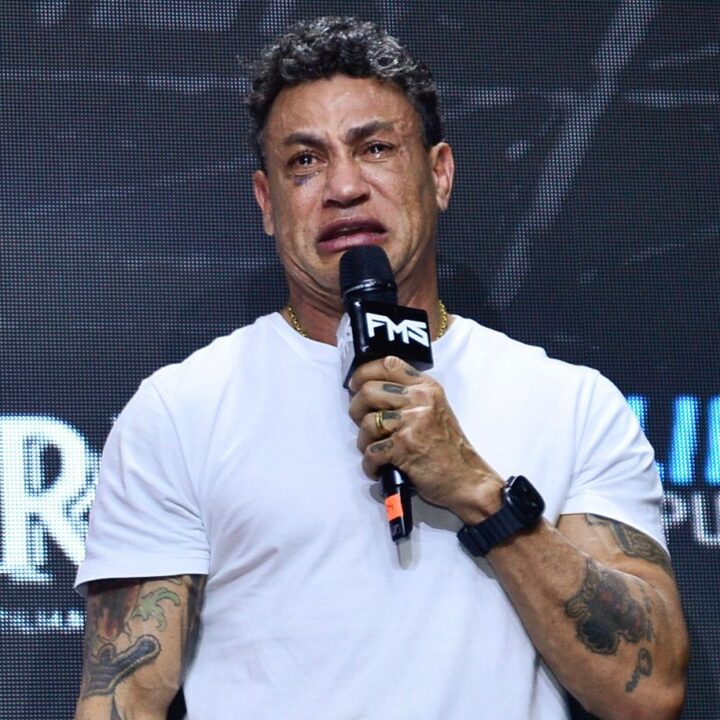 Popó chora ao anunciar aposentadoria e admite ‘muita vergonha’ em confusão com Wanderlei Silva