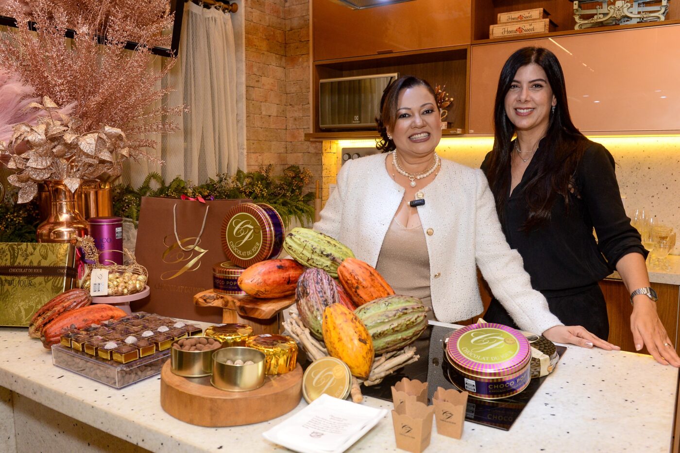 Elis Piñón e Fernanda Leal