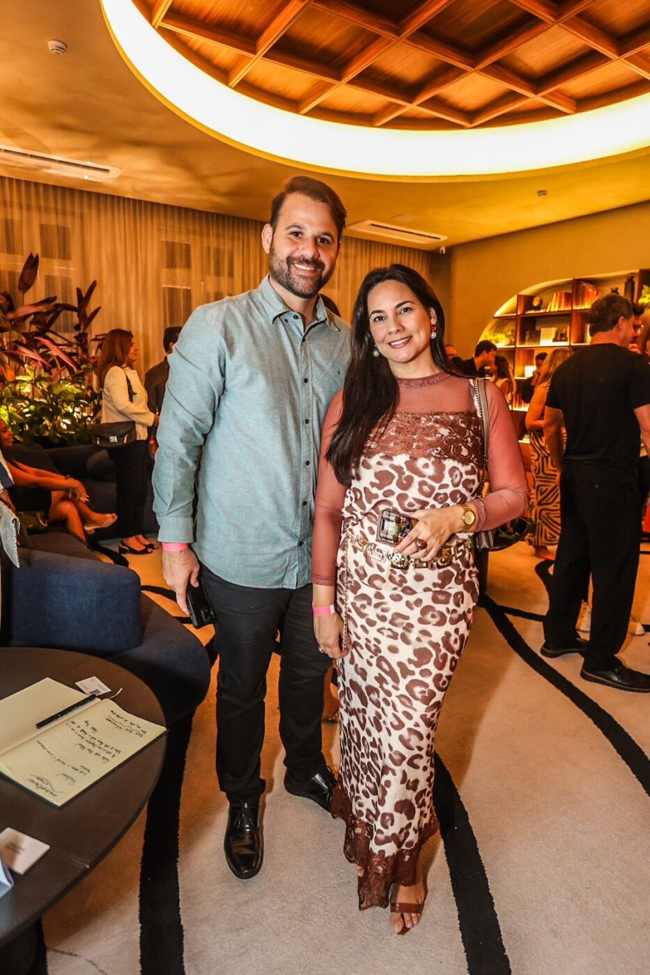 Vinicius Castro e Mariana Navarro