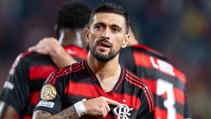 Flamengo e Arrascaeta chegam a acordo e encaminham renovação