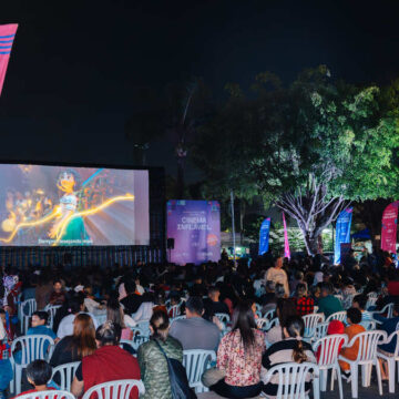 Cinema Inflável chega a mais uma cidade baiana com sessões gratuitas e ao ar livre; confira a programação