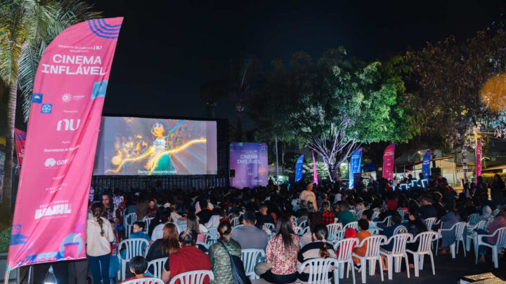 Cinema Inflável chega a mais uma cidade baiana com sessões gratuitas e ao ar livre; confira a programação