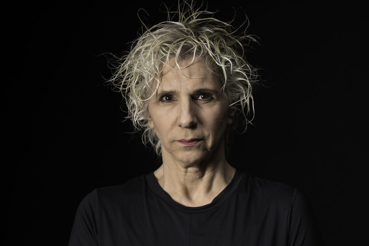 Premiado espetáculo estrelado por Denise Stoklos será apresentado em Salvador