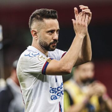 Após revelar câncer de tireoide, Everton Ribeiro recebe onda de apoio; confira