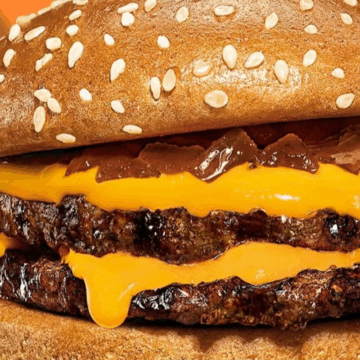 Burger King vai dar hambúrguer de graça para quem mostrar boleto no Halloween; veja lojas Burger King vai dar hambúrguer de graça para quem mostrar boleto no Halloween; veja lojas