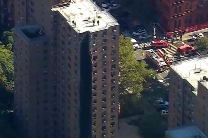 Prédio de 17 andares desmorona parcialmente após explosão de gás em Nova York
