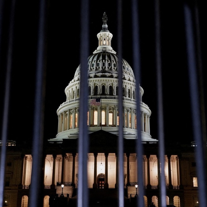 Governo dos EUA entra em paralisação após Congresso não aprovar orçamento; entenda