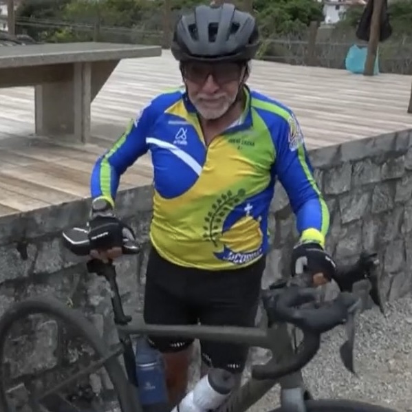 Ciclista de 67 anos soma 447 mil km pedalados em 13 anos na Bahia