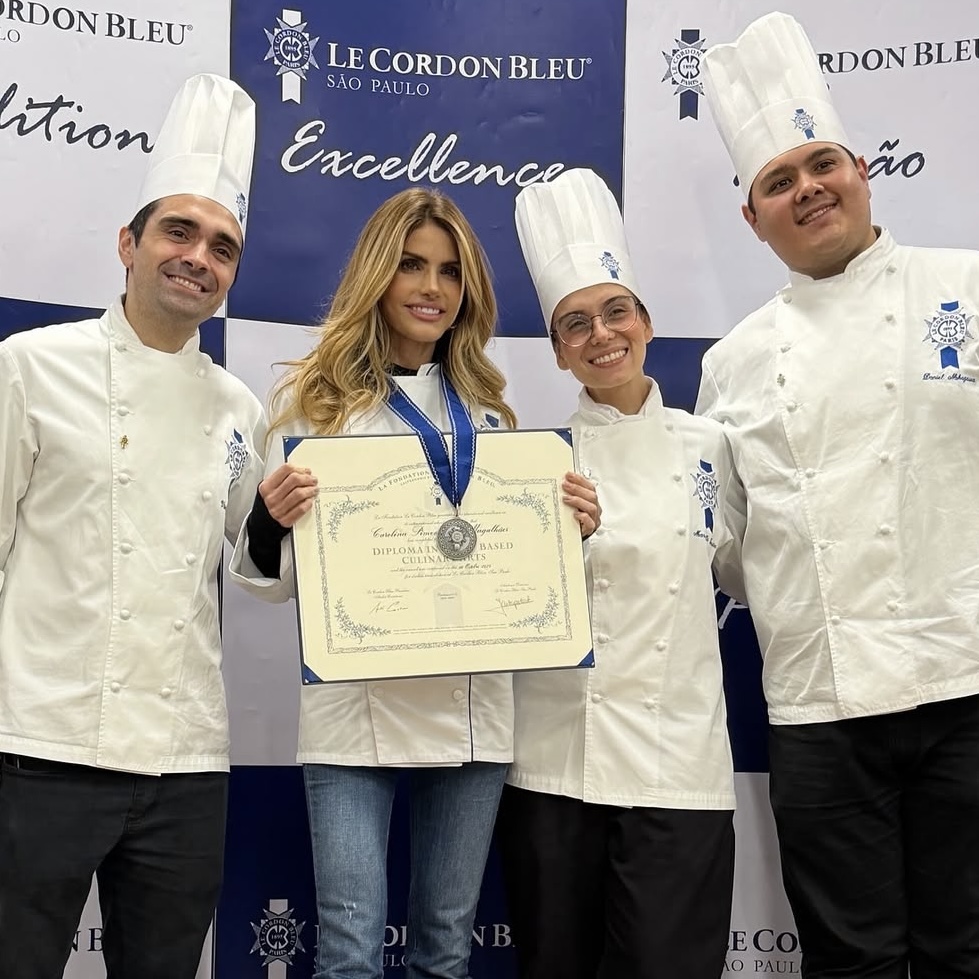 Carol Magalhães celebra conclusão de curso na Le Cordon Bleu: ‘Um mergulho em conhecimento e propósito’