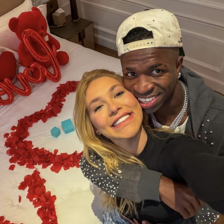 Vini Jr. e Virgínia Fonseca assumem romance com post apaixonado no Instagram Vini Jr. e Virgínia Fonseca assumem romance com post apaixonado no Instagram