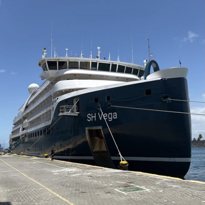 Navio de expedição SH Vega atraca em Salvador para seguir rota especial pela Bahia Navio de expedição SH Vega atraca em Salvador para seguir rota especial pela Bahia