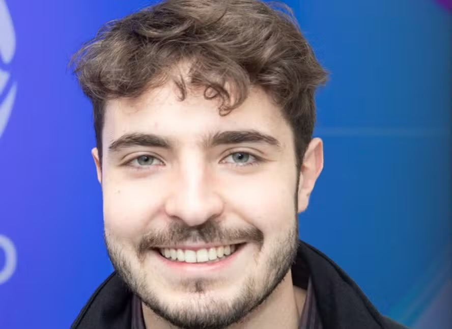 Filho de Gugu, João Augusto Liberato estreia na TV em atração dominical