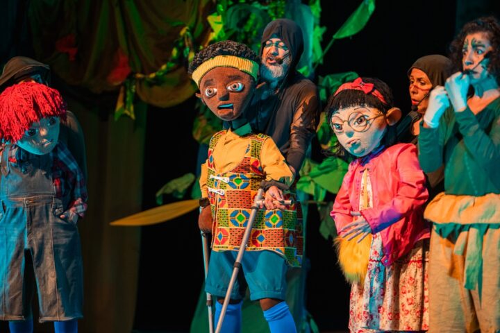 Espetáculo infantil “Floresta dos Mistérios” chega a Salvador com sessões inclusivas; saiba detalhes