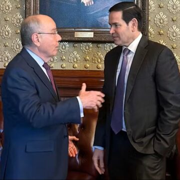 Brasil e EUA abrem canal direto entre chanceler Mauro Vieira e secretário Marco Rubio para negociar tarifas