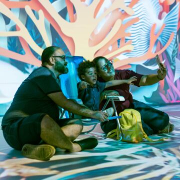 Exposição imersiva “Oceano Vivo” chega a Salvador com espetáculo de luz e cor