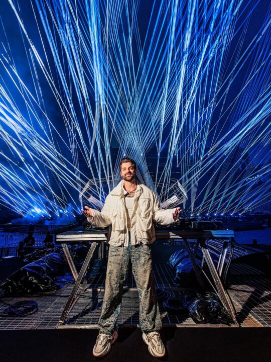 Alok faz história e entra para o top 3 de melhores DJs do mundo