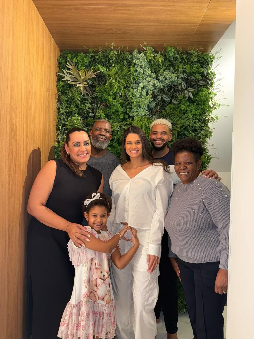 Péricles anuncia que será avô pela primeira vez: “Nó na garganta”