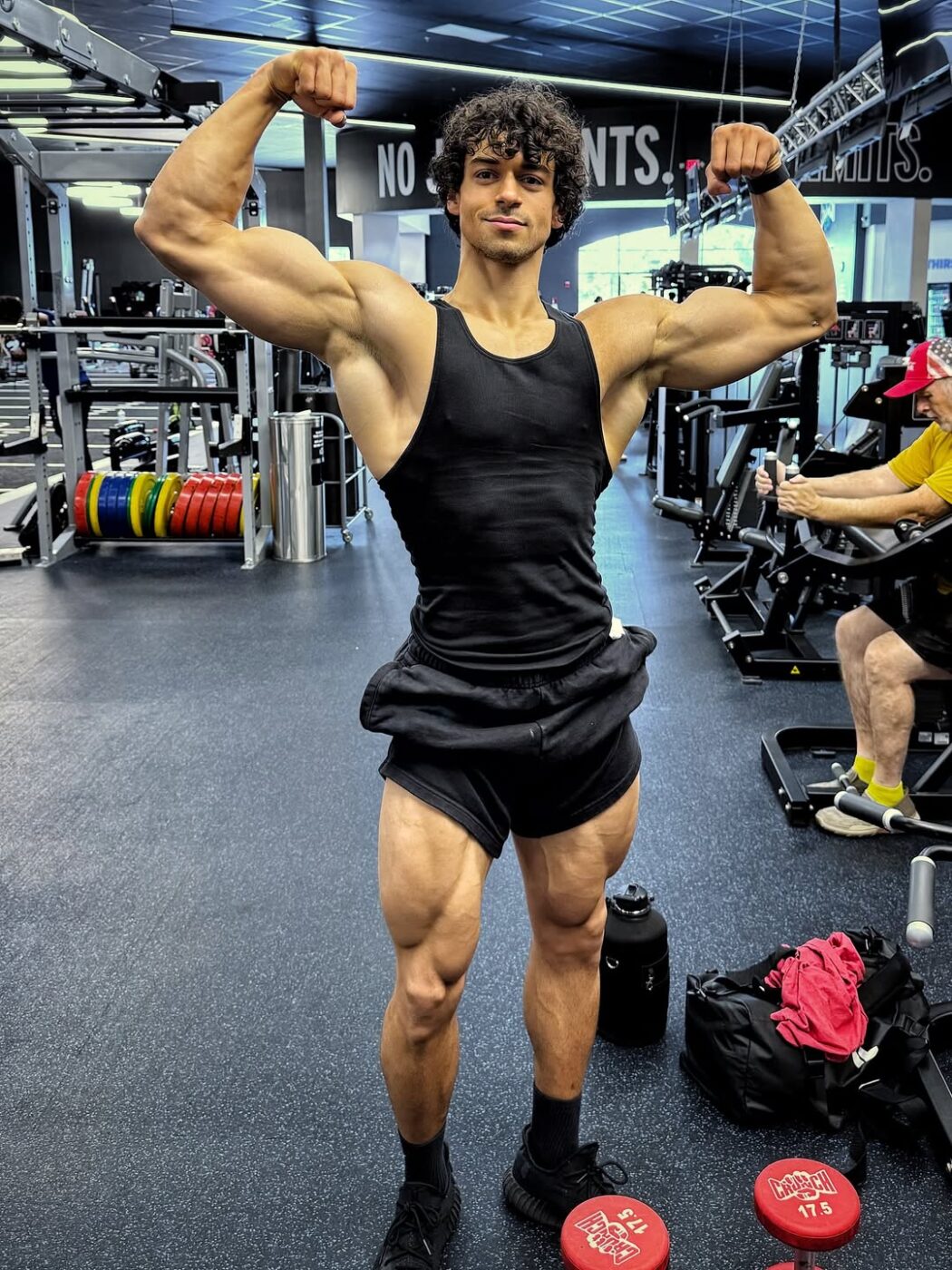 Filho de Xanddy e Carla Perez rebate críticas sobre sua rotina fitness:  “Trabalho todos os dias desde os 15 anos”