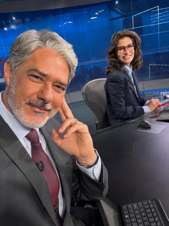 Em tom de despedida, William Bonner compartilha registro especial no JN: “Que momento” Em tom de despedida, William Bonner compartilha registro especial no JN: “Que momento”