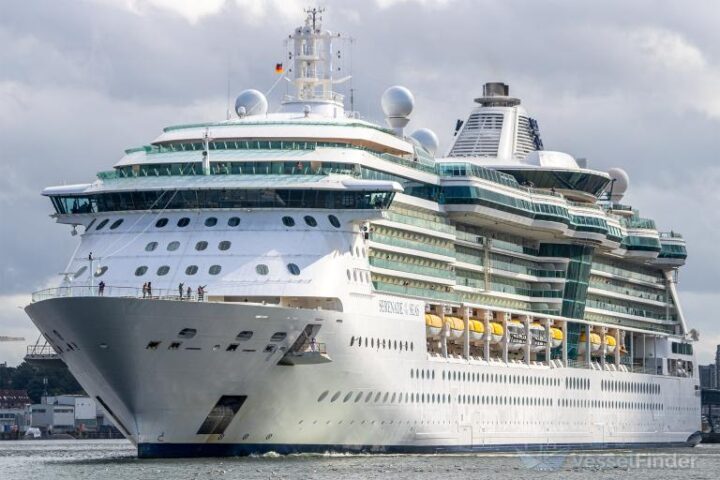 Quase 100 passageiros e tripulantes adoecem em cruzeiro nos EUA após surto de norovírus