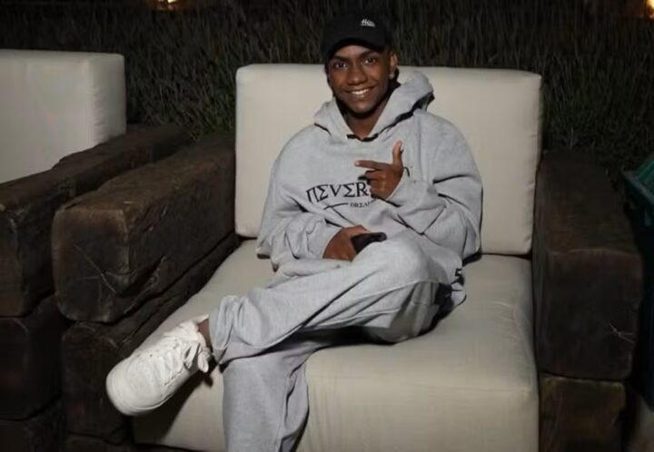 Influenciador digital de 20 anos, conhecido como Valioso, bate carro em árvore e morre na Bahia