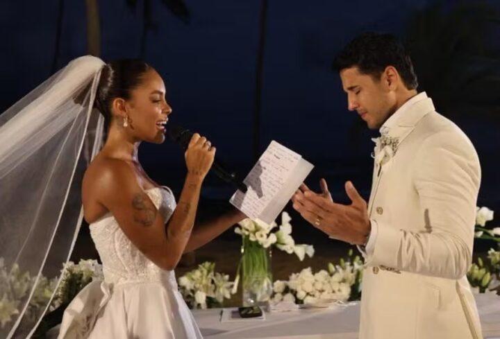 Sthe Matos abre álbum de fotos do casamento com Kevi Jonny na Bahia