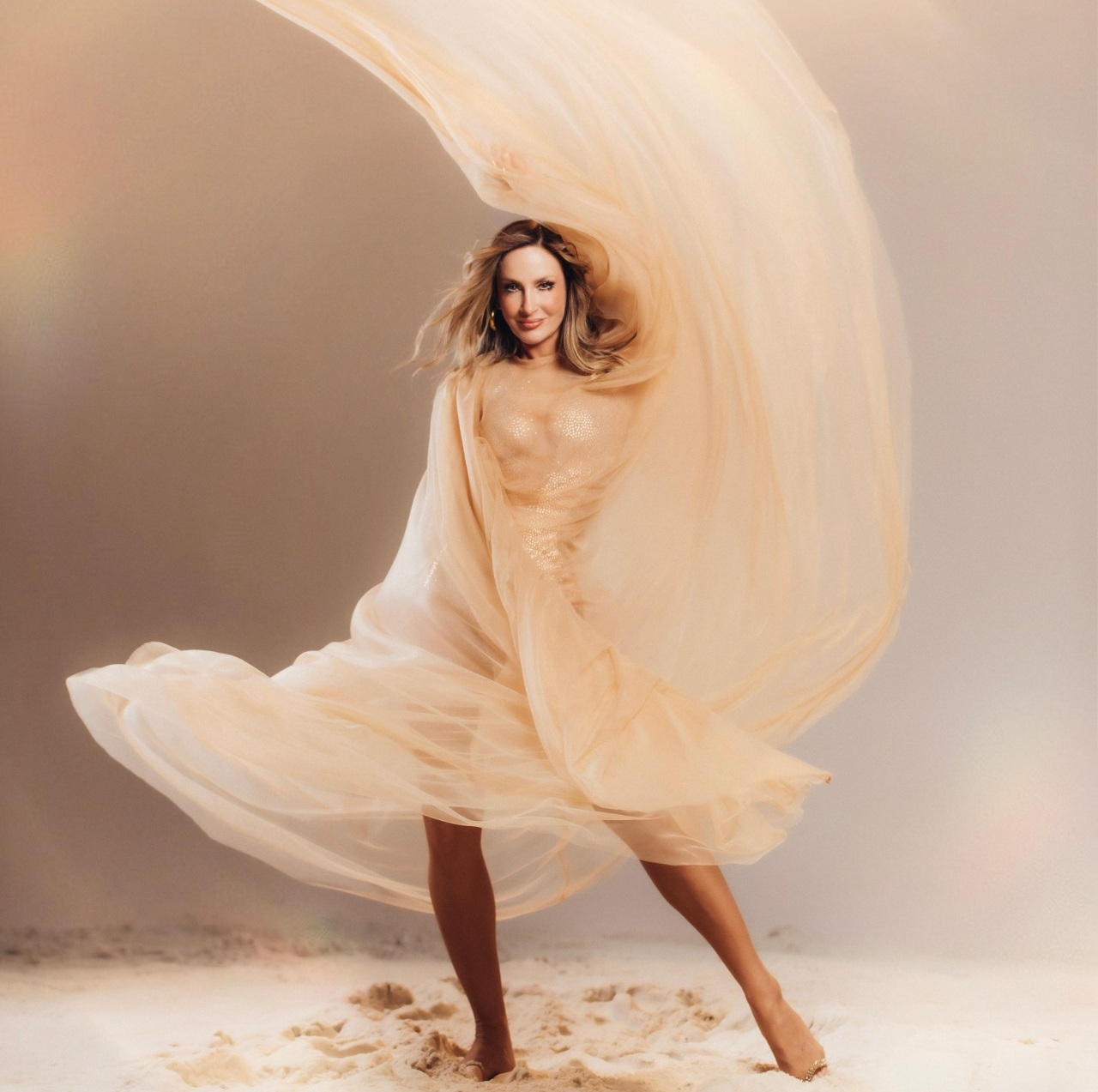 Claudia Leitte lança curta-metragem musical de “Especiarias” com estreia em cinema