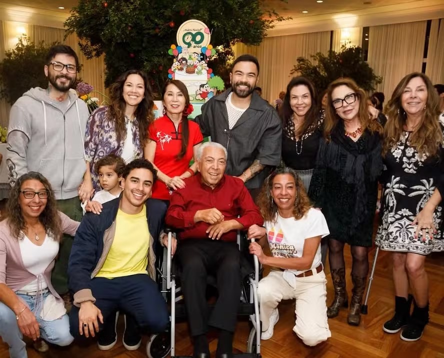 Mauricio de Sousa celebra os 90 anos ao lado dos 9 filhos que viraram personagens da ‘Turma da Mônica’ Mauricio de Sousa celebra os 90 anos ao lado dos 9 filhos que viraram personagens da ‘Turma da Mônica’
