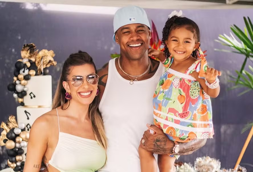 Grávida de Léo Santana, Lore Improta revela momento em que descobriu segunda gestação: ‘Sonhei’ Grávida de Léo Santana, Lore Improta revela momento em que descobriu segunda gestação: ‘Sonhei’