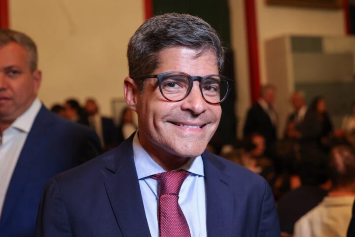 ACM Neto lidera disputa pelo governo da Bahia com mais de 48%, aponta pesquisa