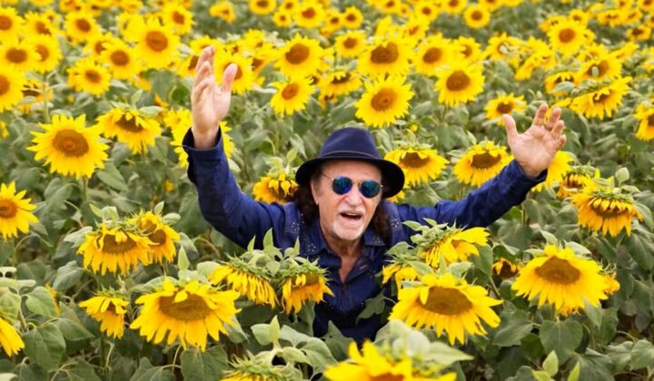 À venda: Alceu Valença celebra 80 anos com turnê ’80 Girassóis’ e show em Salvador