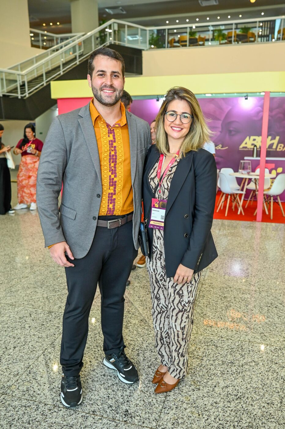Vitor Igdal e Mariana Dias