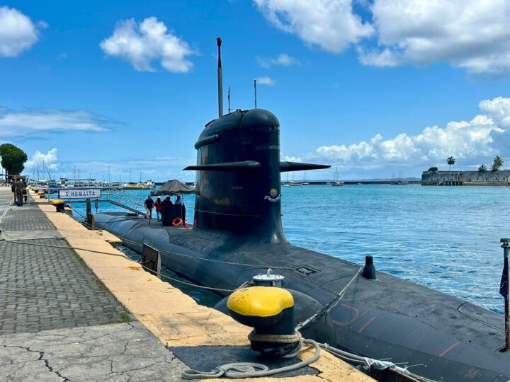Submarino Humaitá recebe visitação pública em Salvador e atrai curiosos ao Terminal Marítimo