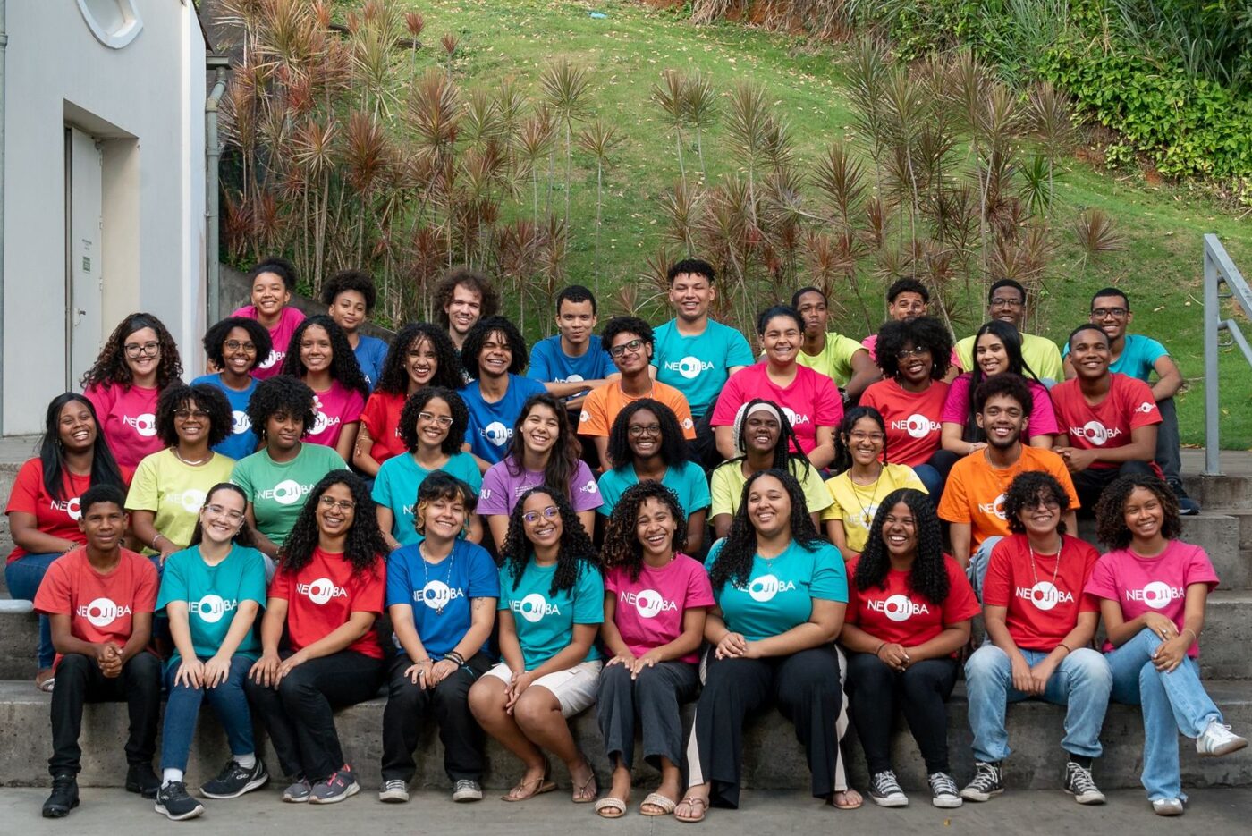 Coro Infantojuvenil do NEOJIBA se apresenta no Museu Geológico da Bahia Coro Infantojuvenil do NEOJIBA se apresenta no Museu Geológico da Bahia