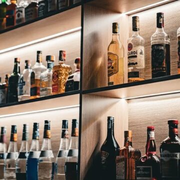 Governo da Bahia deflagra operação contra venda de bebidas adulteradas em Salvador