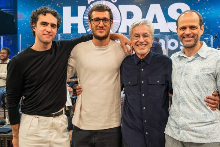 Caetano Veloso fala sobre fé evangélica e candomblé entre os filhos durante homenagem no “Altas Horas”