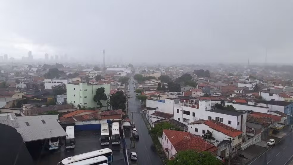 Mais de 120 cidades baianas seguem com alerta de acumulado de chuva Mais de 120 cidades baianas seguem com alerta de acumulado de chuva